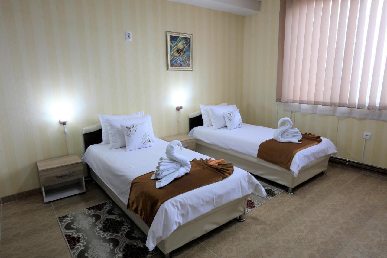 Garni Hotel Saradis Крушевац Экстерьер фото