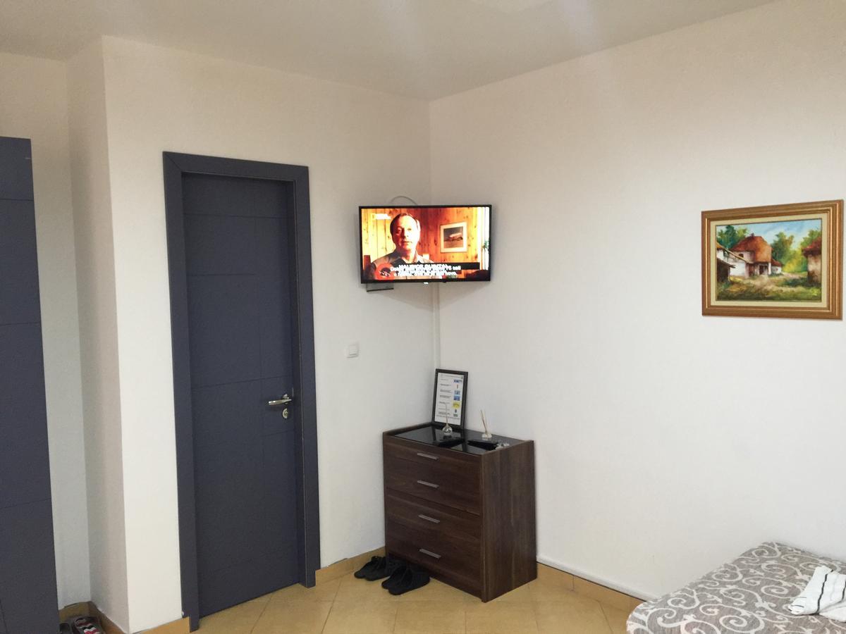 Garni Hotel Saradis Крушевац Экстерьер фото