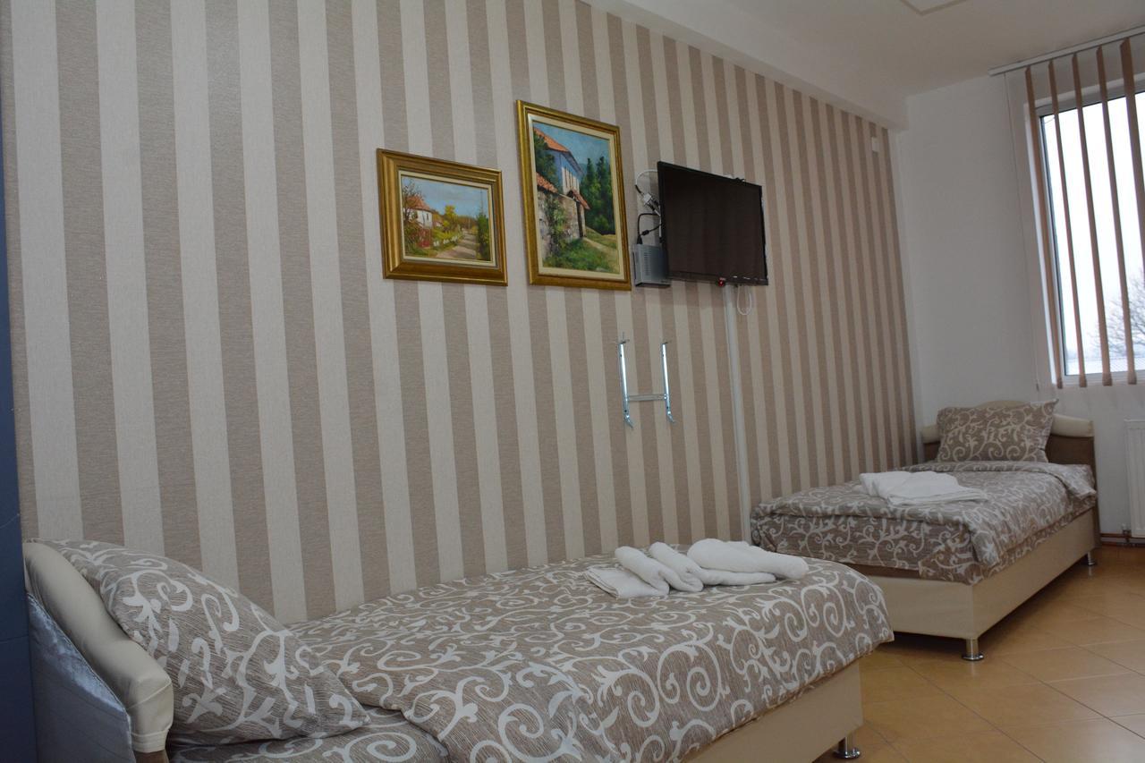 Garni Hotel Saradis Крушевац Экстерьер фото