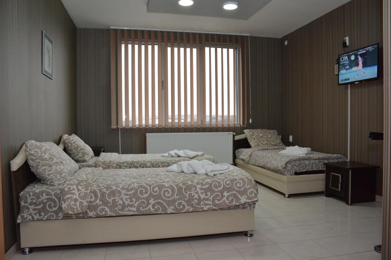 Garni Hotel Saradis Крушевац Экстерьер фото