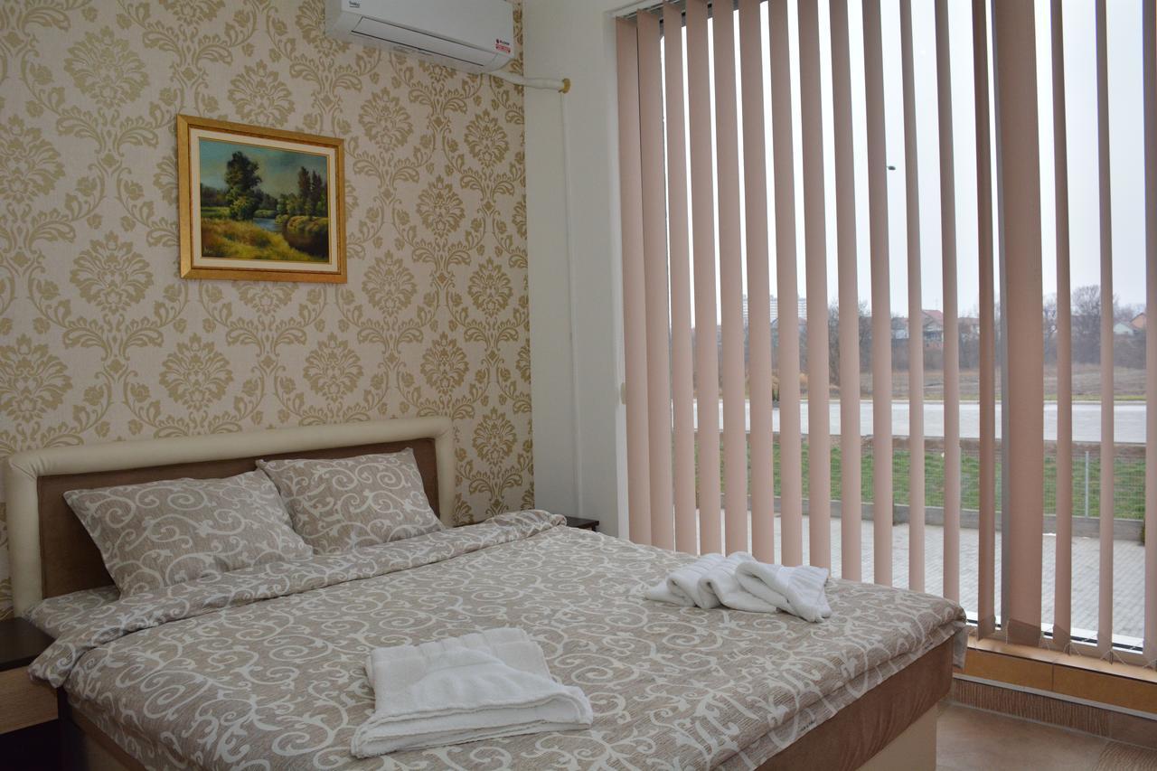 Garni Hotel Saradis Крушевац Экстерьер фото