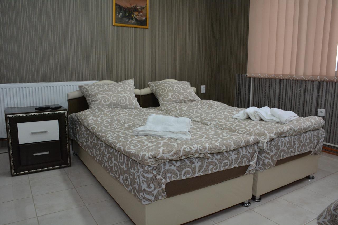 Garni Hotel Saradis Крушевац Экстерьер фото