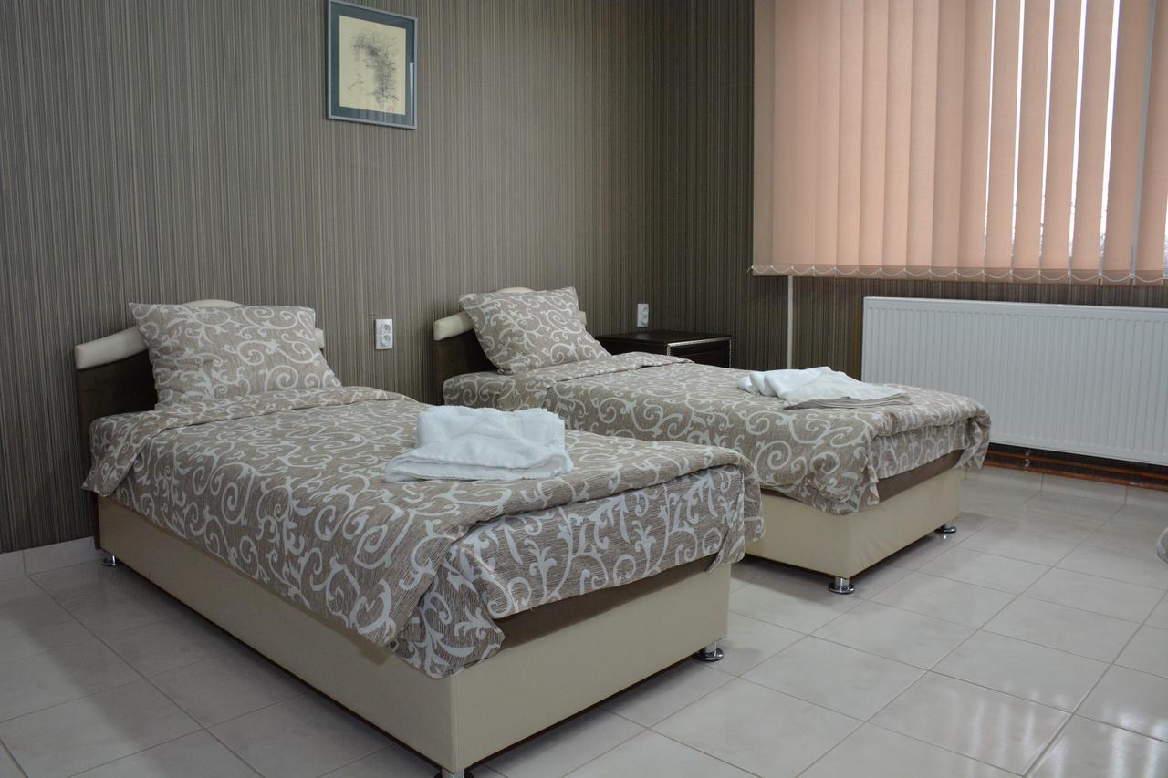Garni Hotel Saradis Крушевац Экстерьер фото