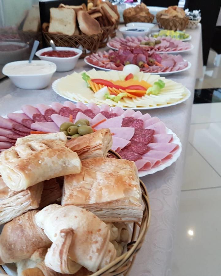Garni Hotel Saradis Крушевац Экстерьер фото