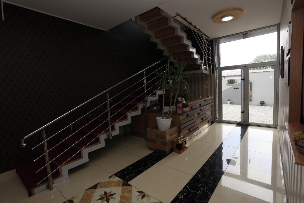 Garni Hotel Saradis Крушевац Экстерьер фото